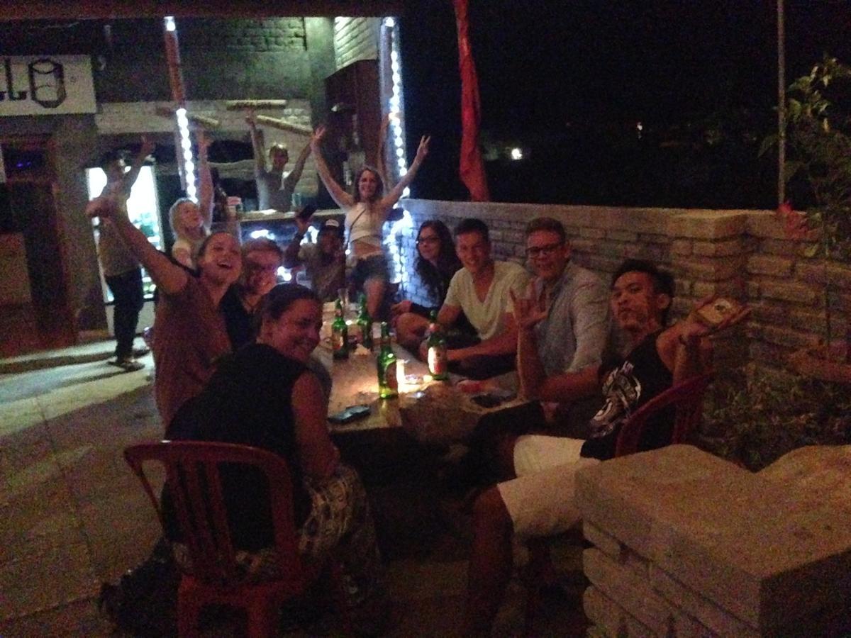 Apollo Hostel Lovina  Ngoại thất bức ảnh