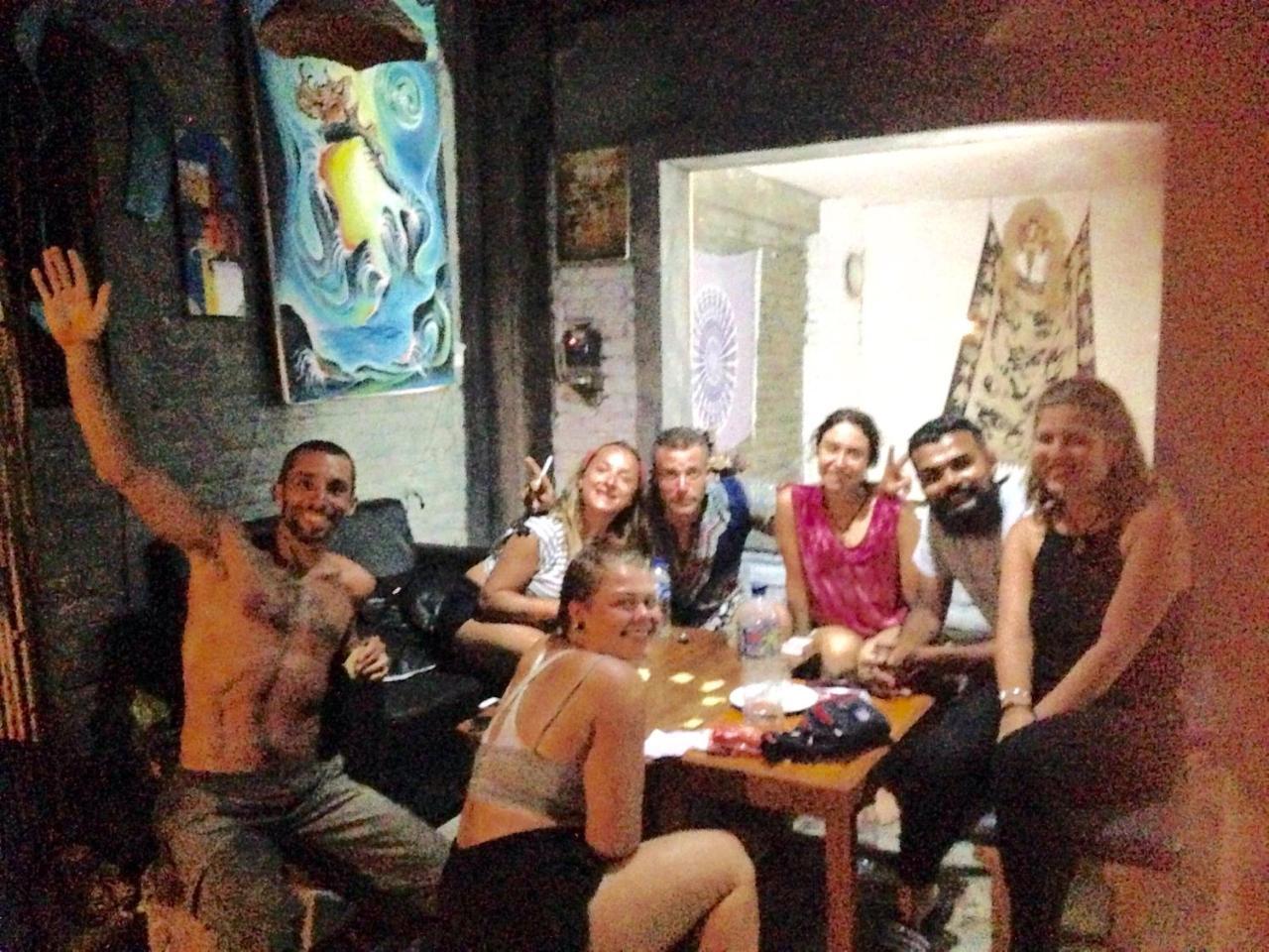 Apollo Hostel Lovina  Ngoại thất bức ảnh